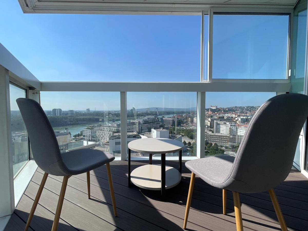Sag Panorama Apartment 3 Rooms 19Th Floor Great View Free Parking Братислава Екстериор снимка