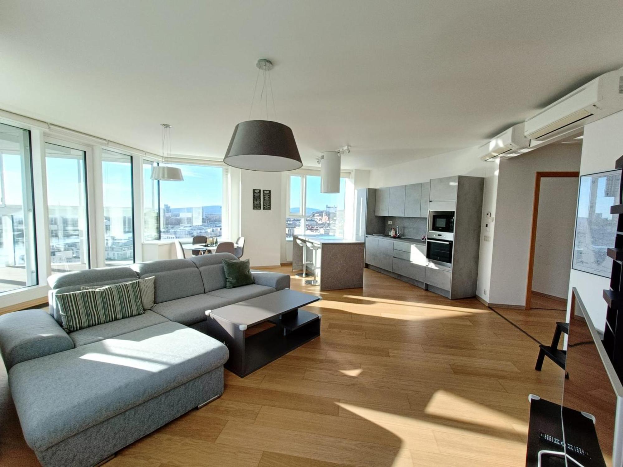 Sag Panorama Apartment 3 Rooms 19Th Floor Great View Free Parking Братислава Екстериор снимка
